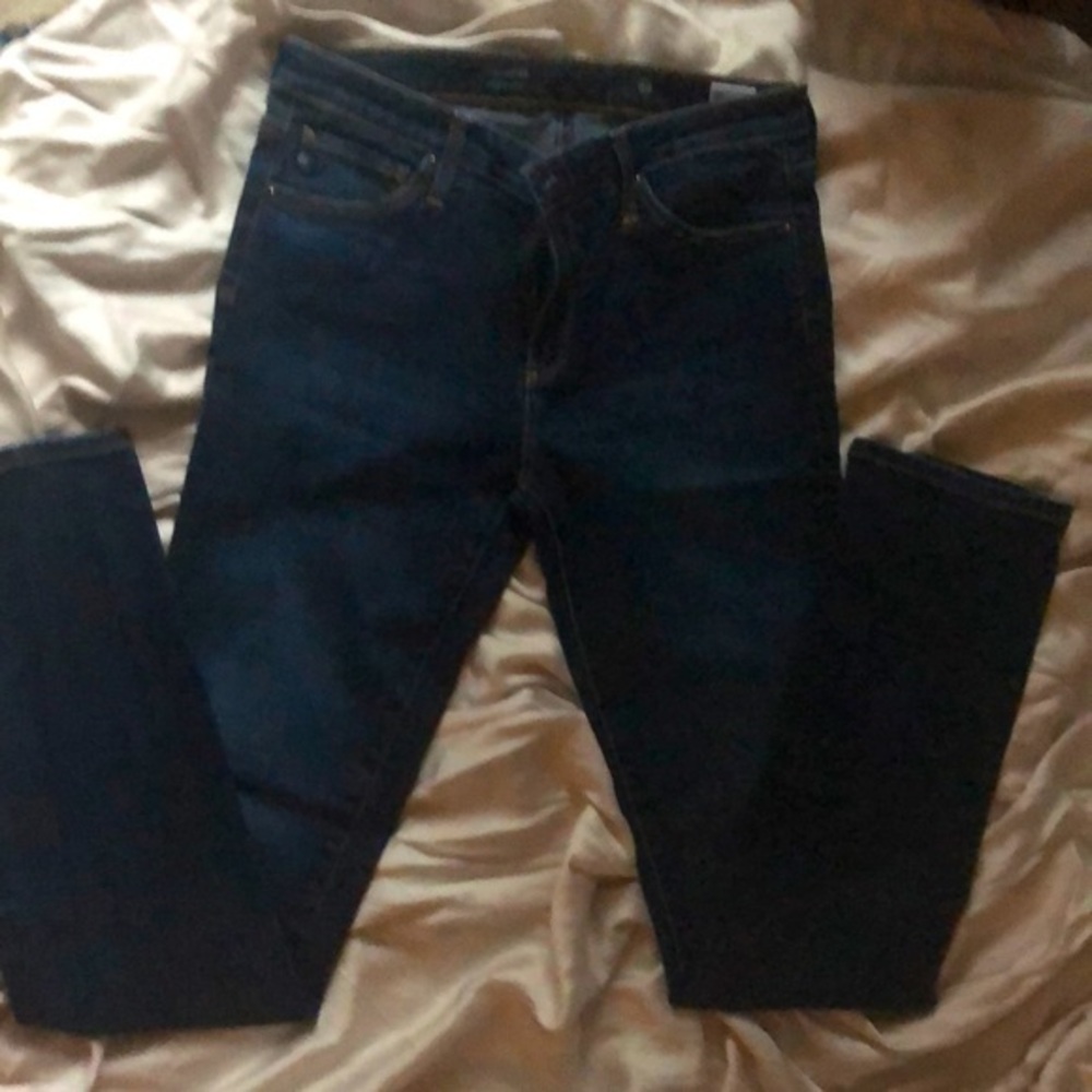 AG Jeans Harper Style “Skinny” Dark Blue Rinse  EUC Sz 28R